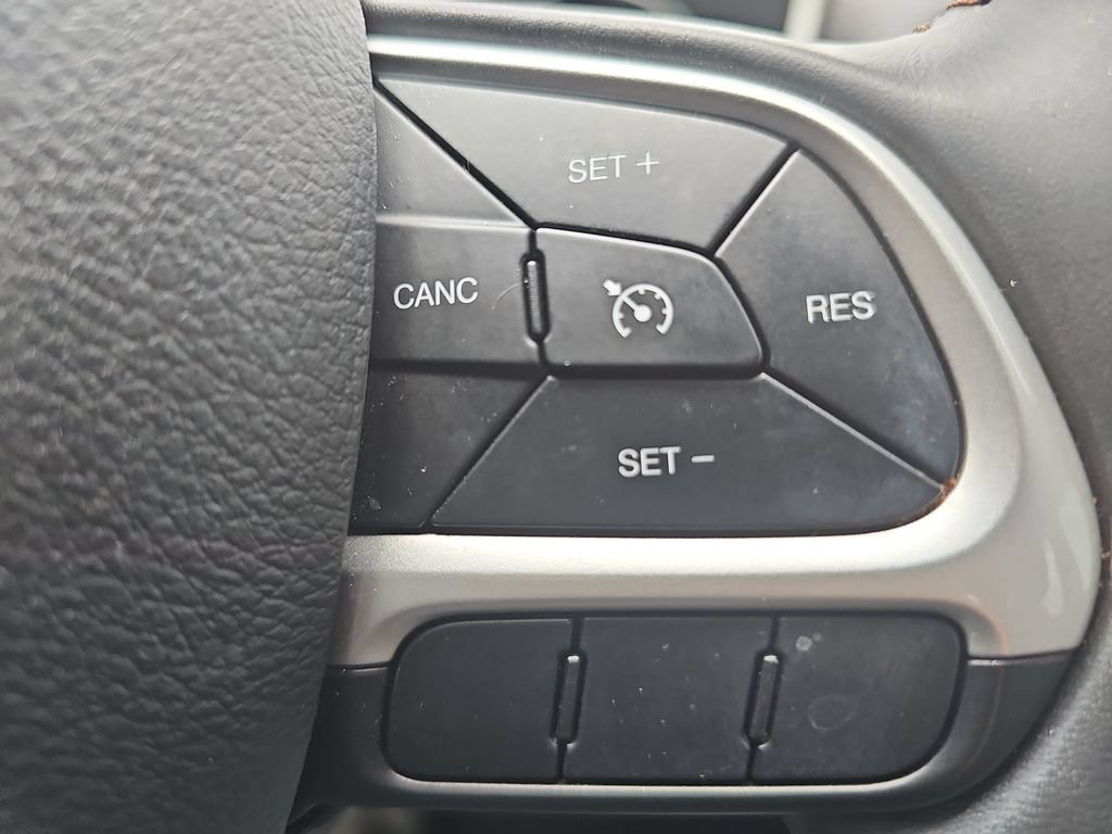 Used 2019 Jeep Compass Limited FWD image 17