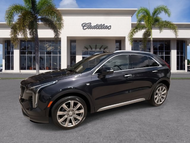 Certified 2023 Cadillac XT4 Premium Luxury w/ Technology Package FWD image 6