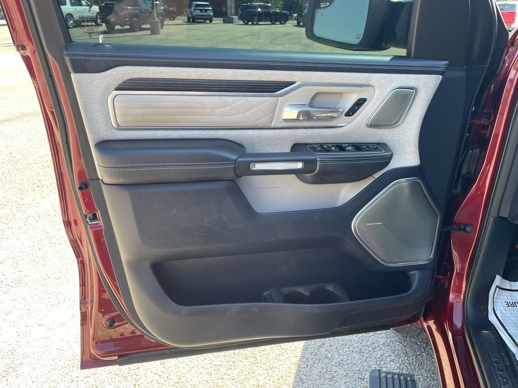 Used 2023 RAM 1500 Limited AWD/4WD image 13