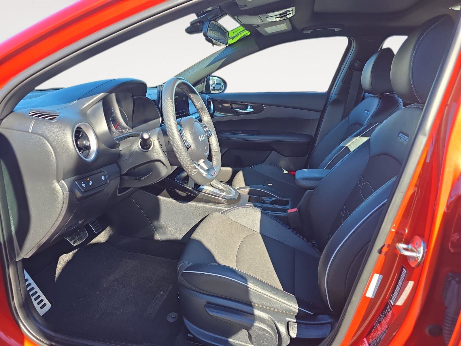 Used 2024 Kia Forte GT-Line w/ GT-Line Premium Package image 10