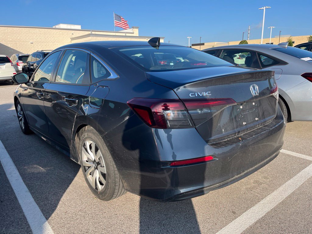 Used 2025 Honda Civic LX image 4