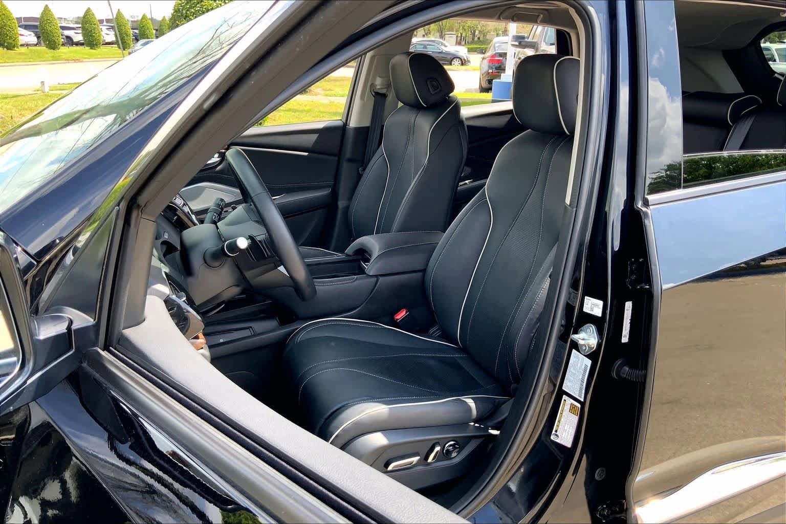 Used 2023 Acura RDX AWD w/ Advance Package image 8