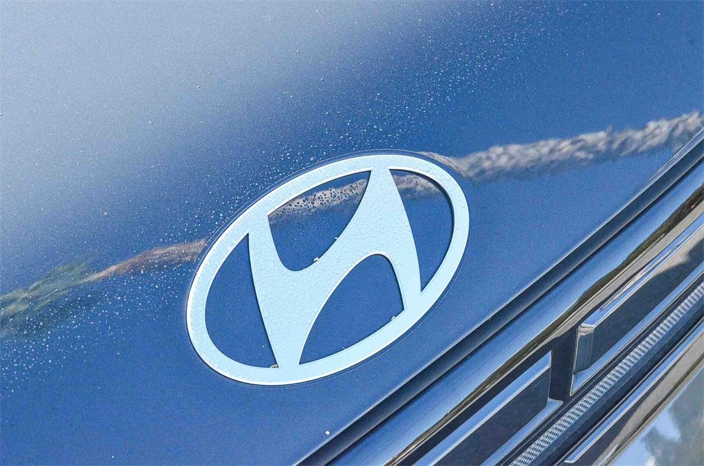 Used 2024 Hyundai Santa Fe Limited image 11