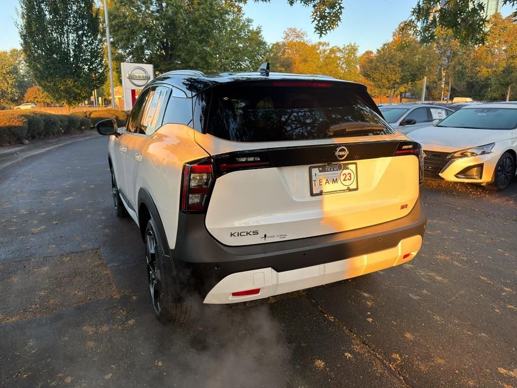 New 2026 Nissan Kicks SR image 5
