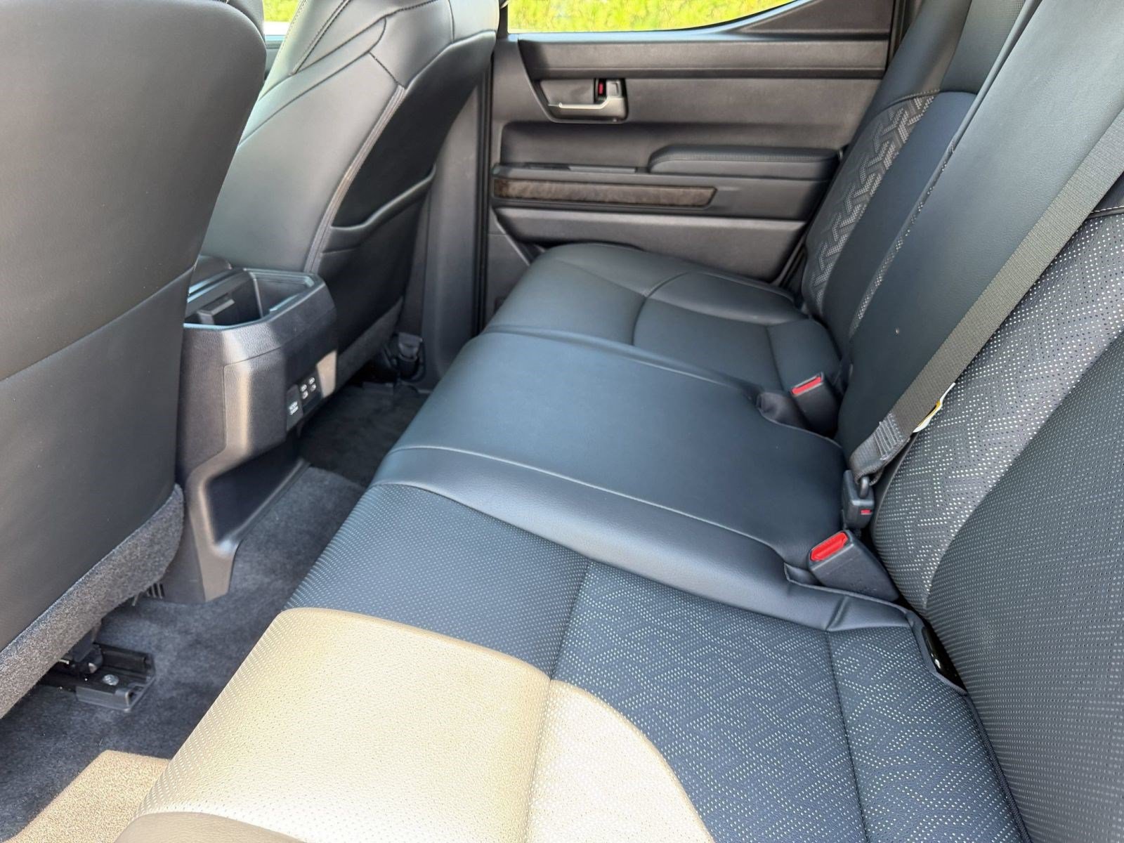 Used 2024 Toyota Tacoma Limited AWD/4WD image 22