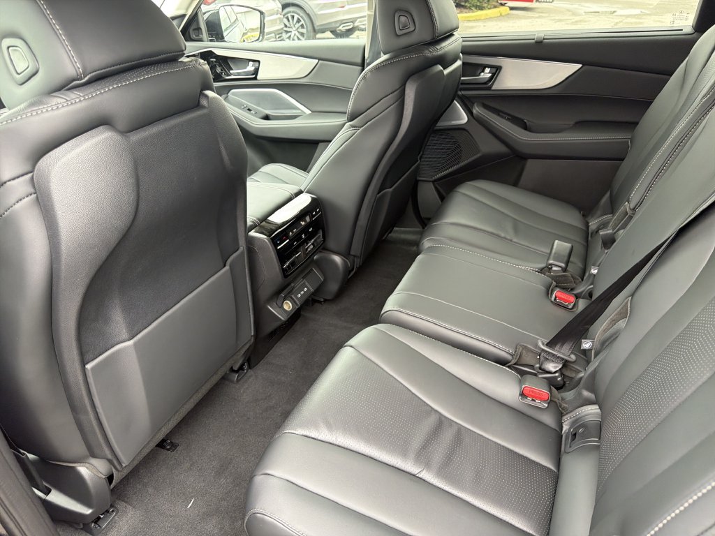 New 2026 Acura MDX w/ Technology Package FWD image 13