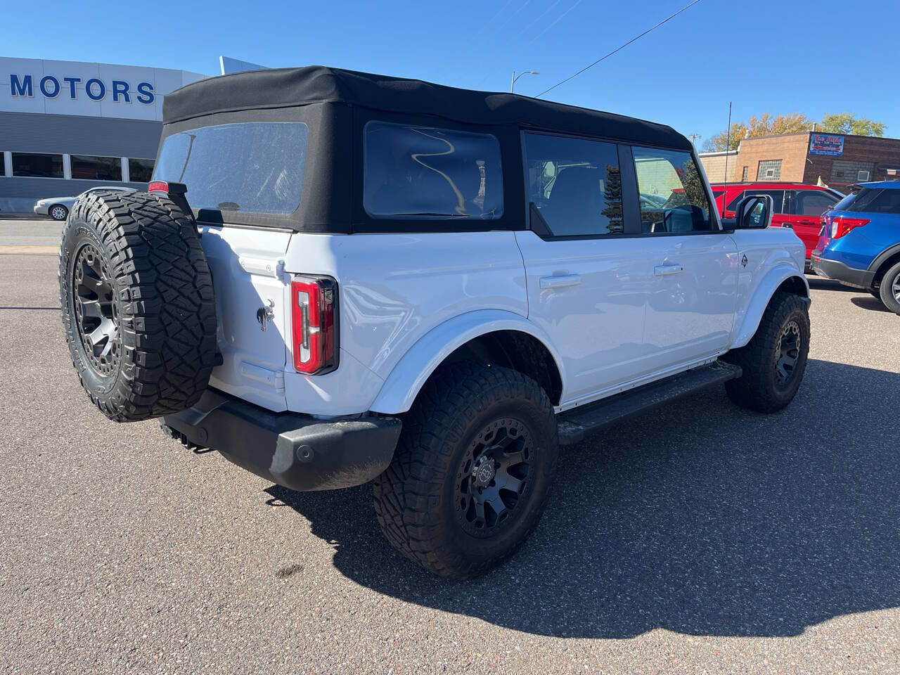 Used 2023 Ford Bronco Outer Banks image 7