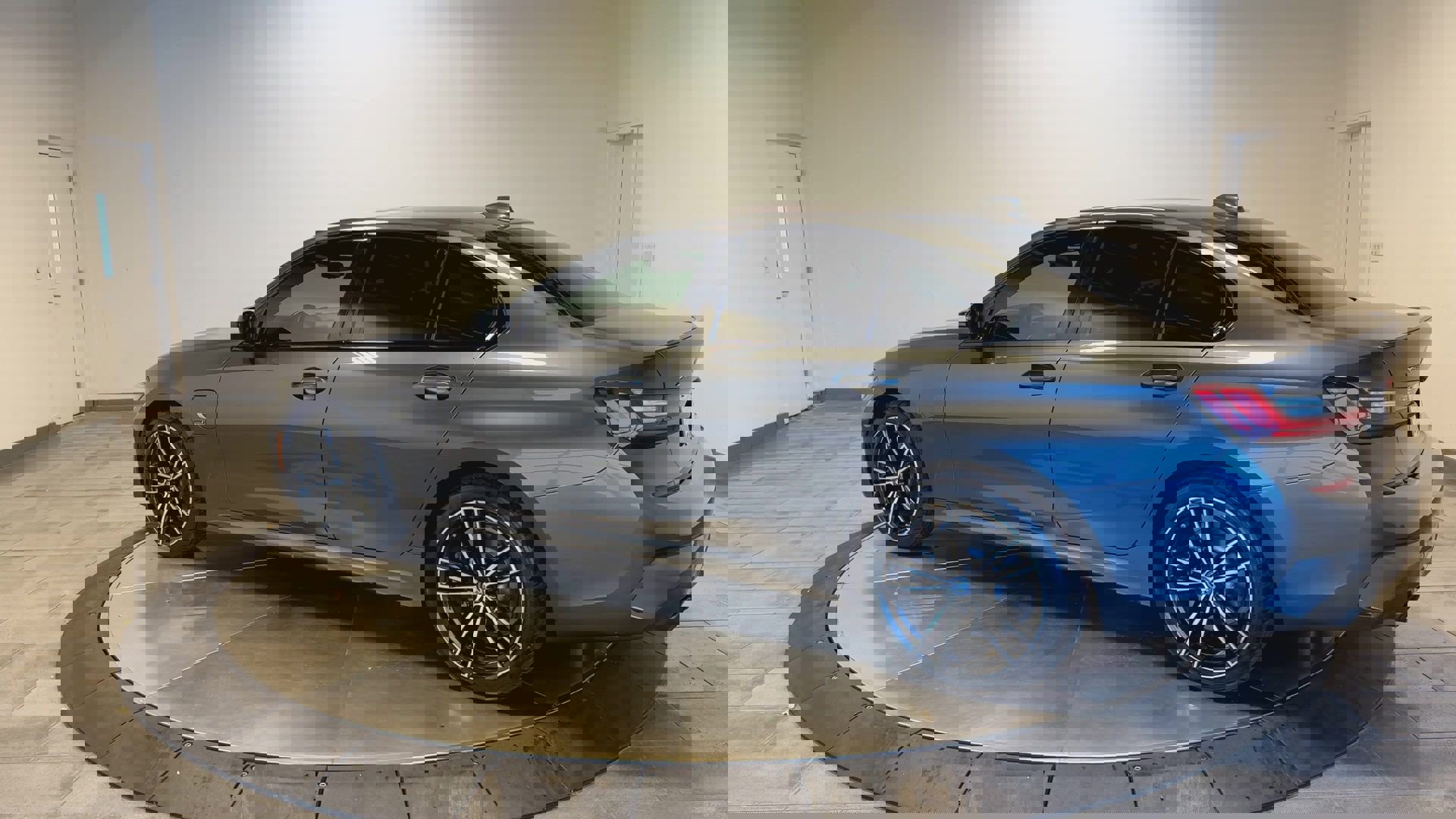 Used 2022 BMW 330e xDrive w/ M Sport Package image 6