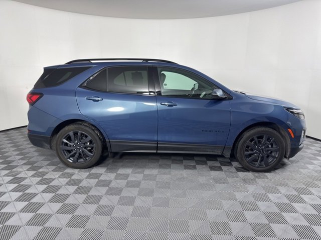 Used 2024 Chevrolet Equinox RS w/ RS Leather Package image 2
