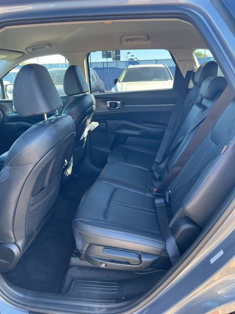Used 2024 Kia Sorento S image 23