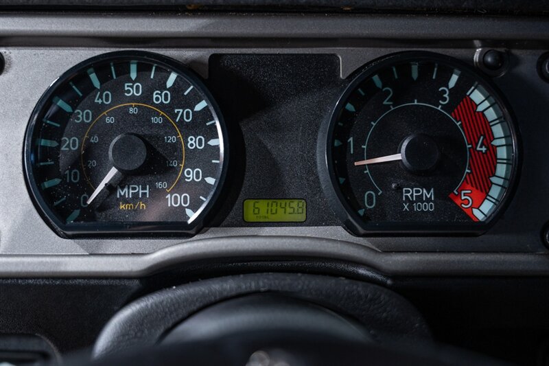 Used 2006 HUMMER H1 4-Door Wagon AWD/4WD image 23