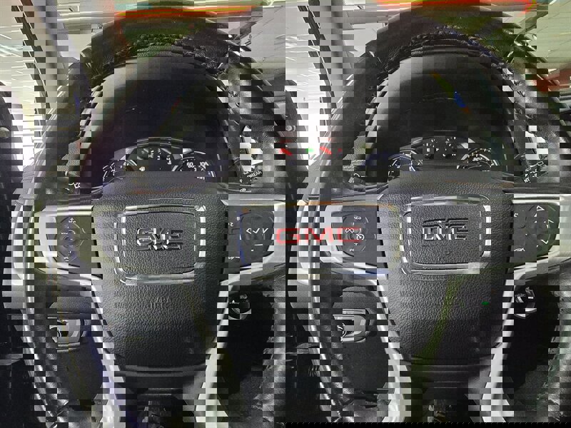 Used 2019 GMC Terrain SLE image 23