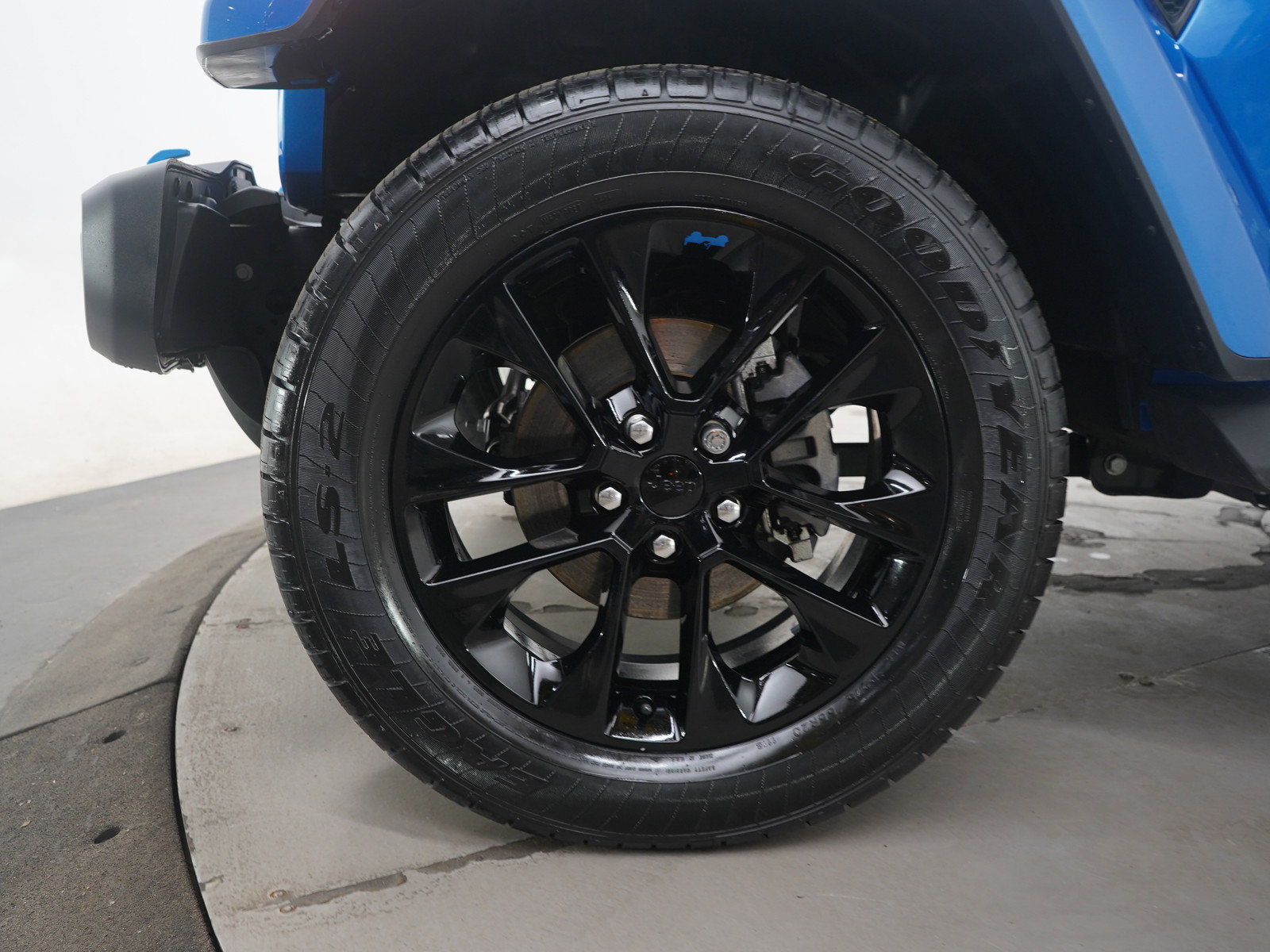 Used 2023 Jeep Wrangler 4xe Sahara w/ Cold Weather Group image 23