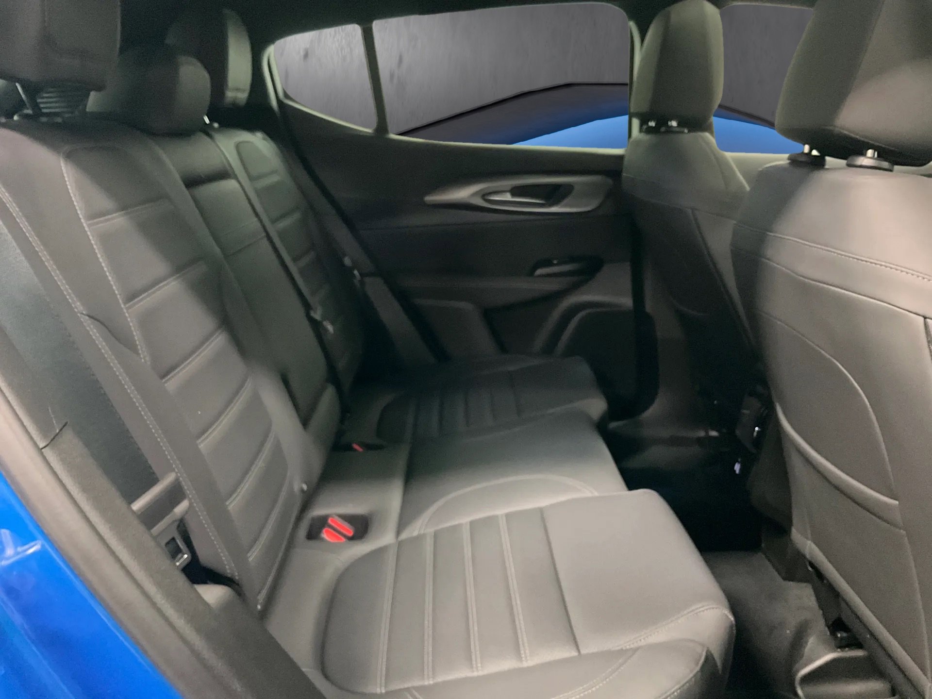 New 2026 Alfa Romeo Tonale w/ Black Premium Package image 11