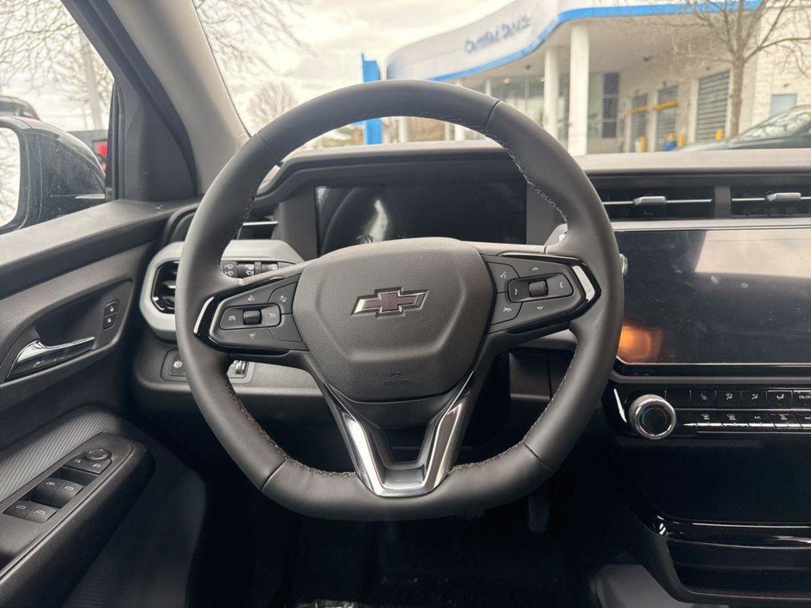 New 2027 Chevrolet Bolt LT w/ Comfort Package FWD image 18