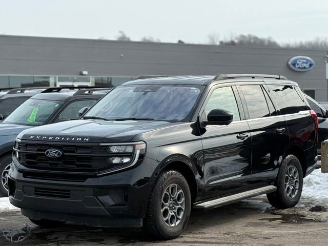 Used 2025 Ford Expedition Active image 34