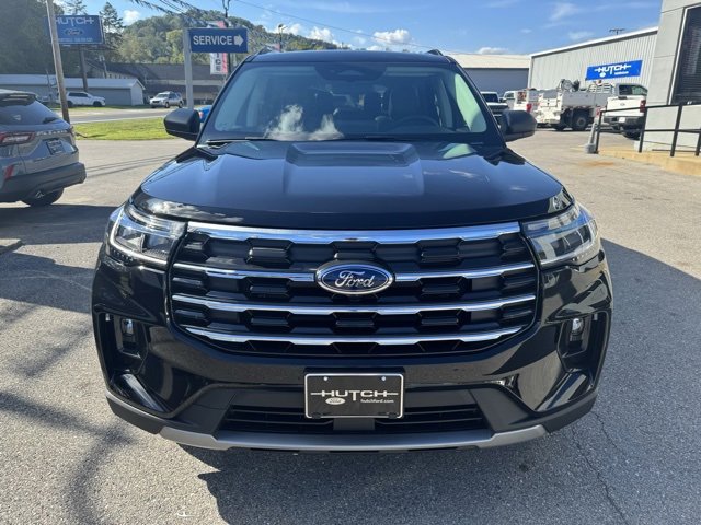 New 2025 Ford Explorer Active w/ Active Comfort Package image 3