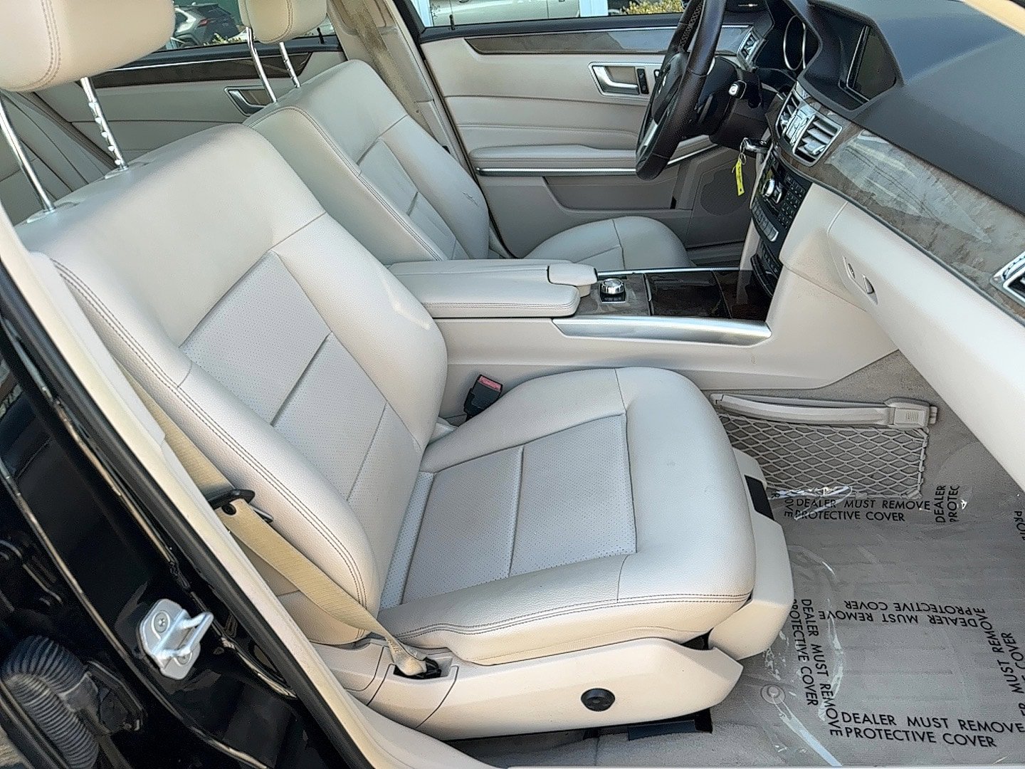 Used 2014 Mercedes-Benz E 350 4MATIC Sedan image 20