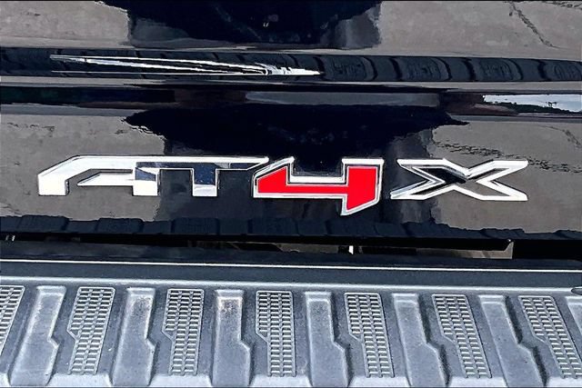 Used 2025 GMC Sierra 2500 AT4X AWD/4WD image 23