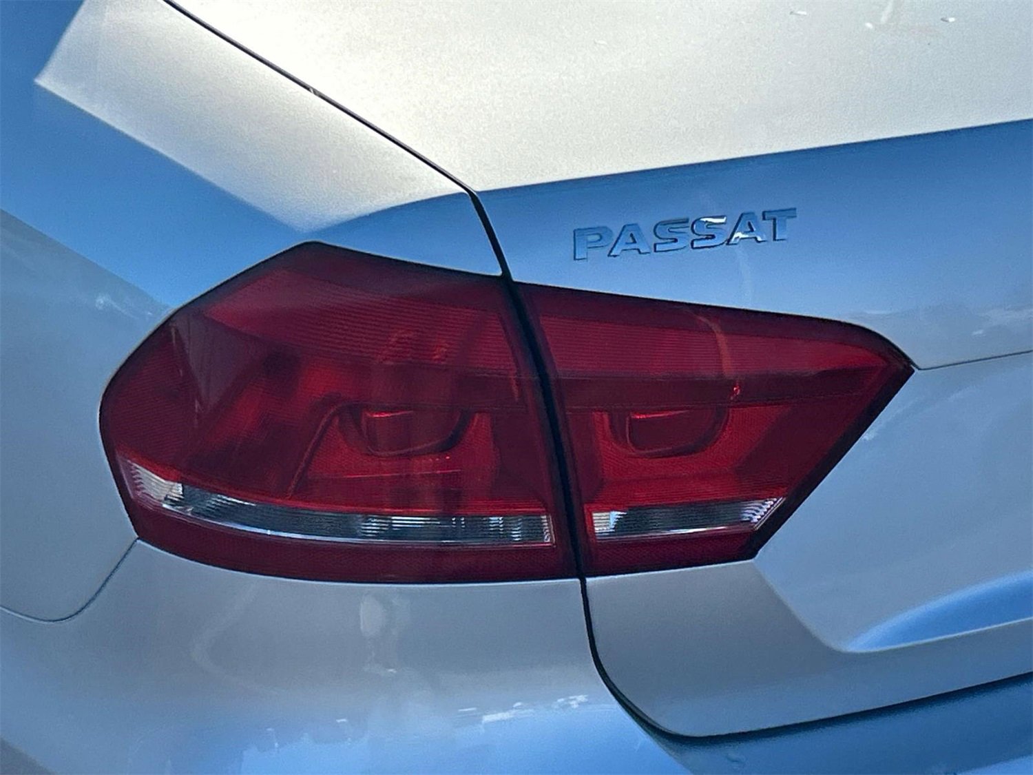 Used 2015 Volkswagen Passat 1.8T Wolfsburg Edition image 12