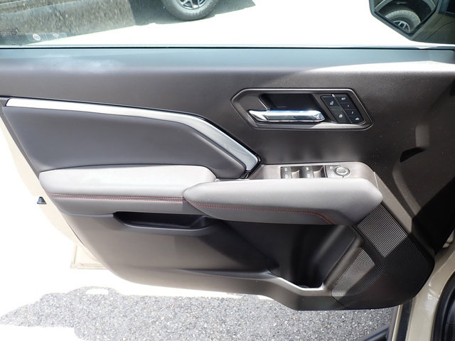 Used 2023 Chevrolet Colorado Z71 w/ Z71 Convenience Package 2 AWD/4WD image 21