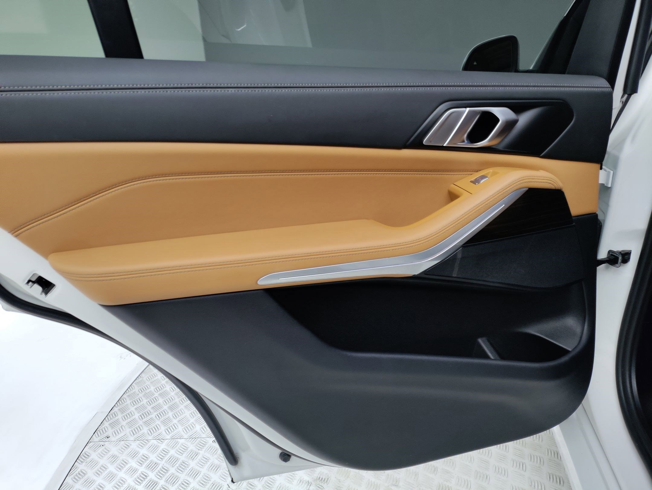 Certified 2024 BMW X7 xDrive40i w/ Parking Assistance Package image 24