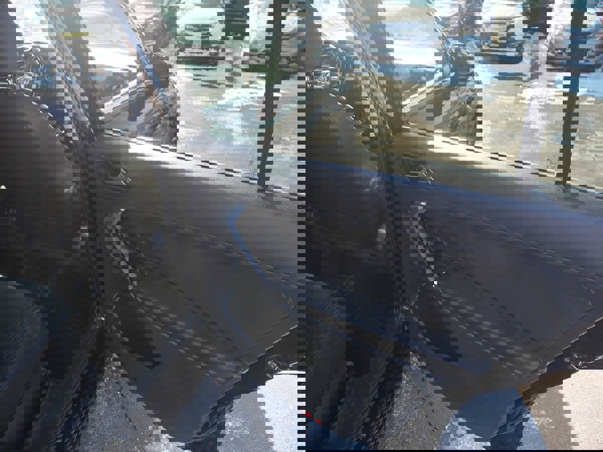 Used 2018 Volkswagen Tiguan SEL image 30