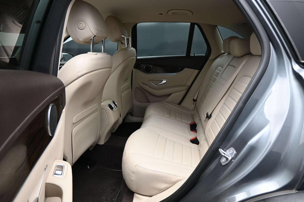 Used 2019 Mercedes-Benz GLC 43 AMG 4MATIC image 23