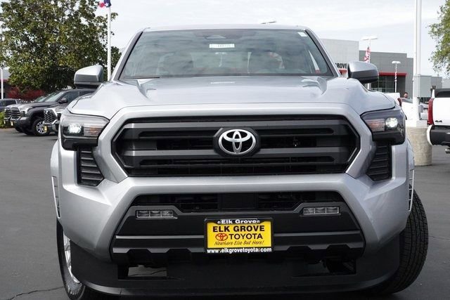 New 2025 Toyota Tacoma SR5 image 4