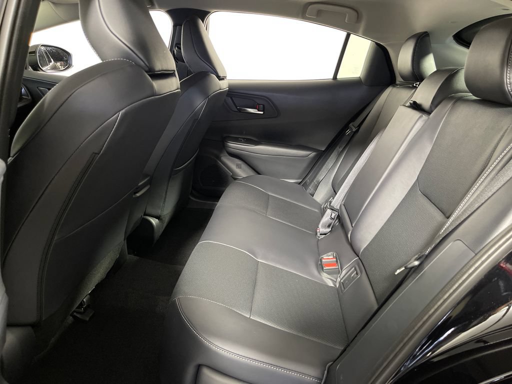 New 2027 Toyota Prius Plug-In Hybrid FWD image 13