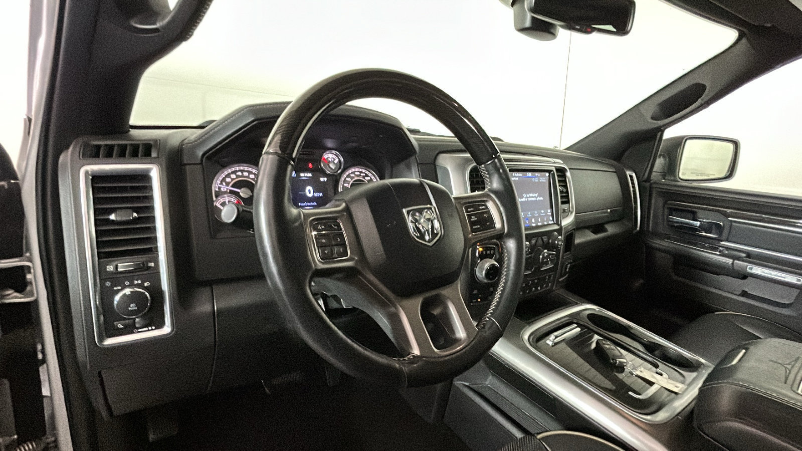Used 2018 RAM 1500 Limited AWD/4WD image 16