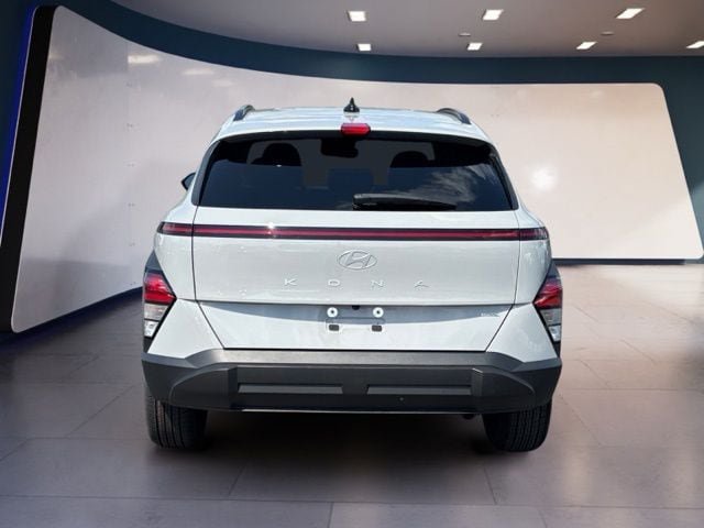 Used 2024 Hyundai Kona SEL AWD/4WD image 4