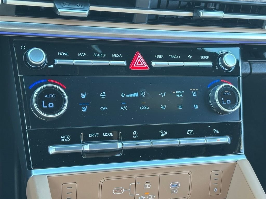 New 2026 Hyundai Santa Fe Limited FWD image 24