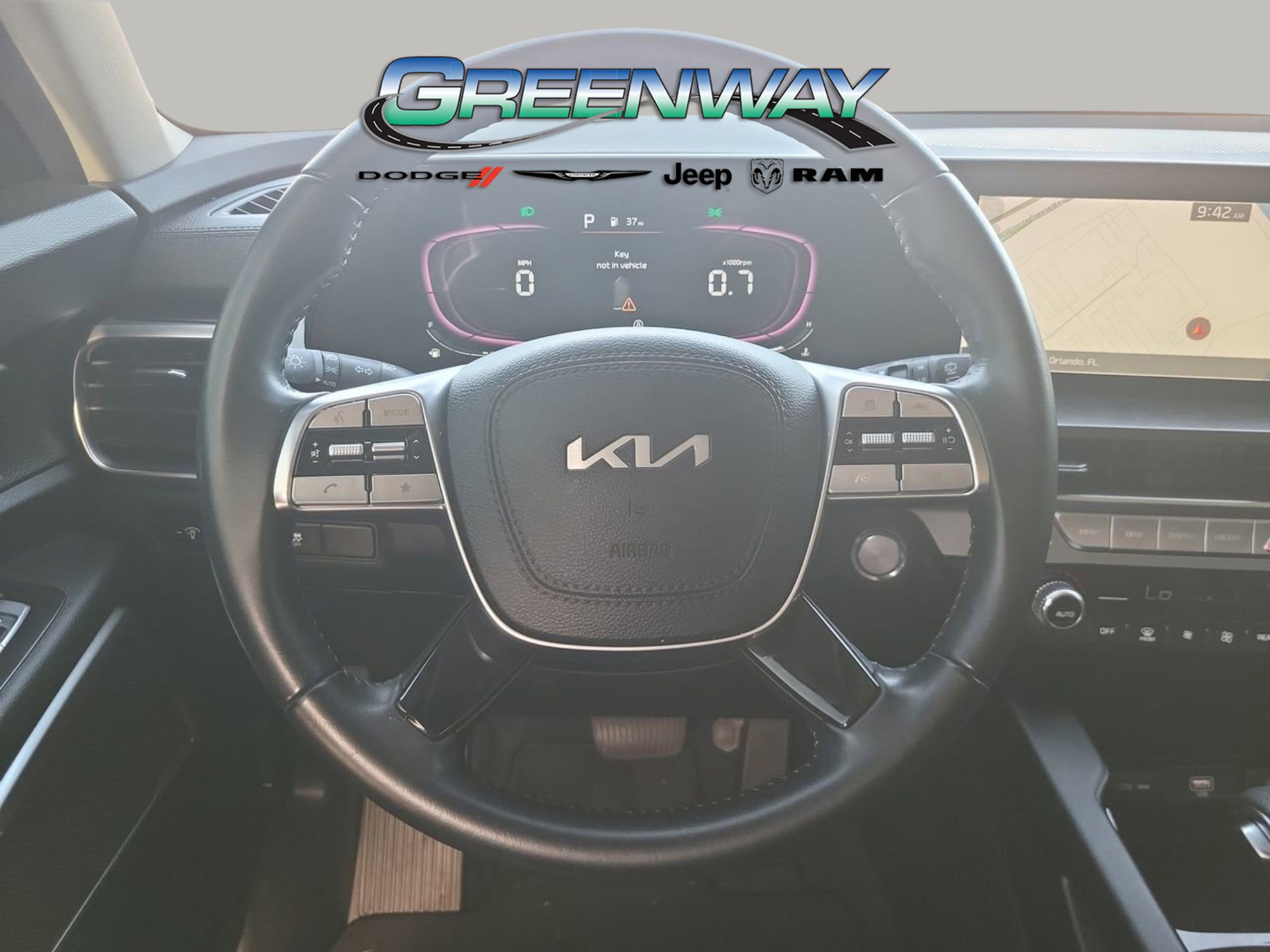 Used 2024 Kia Telluride LX image 27