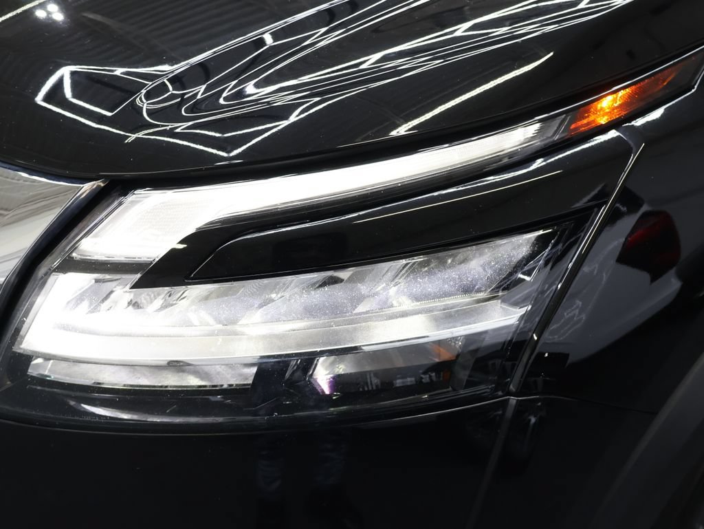 Used 2022 Nissan Pathfinder SV AWD/4WD image 30