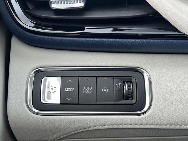 New 2026 Buick Enclave Avenir w/ Super Cruise Package FWD image 32