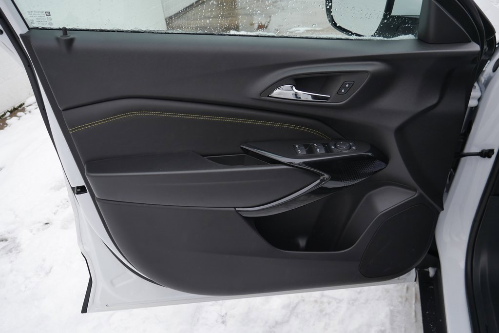 New 2026 Chevrolet Trax LT w/ Driver Confidence Package image 27