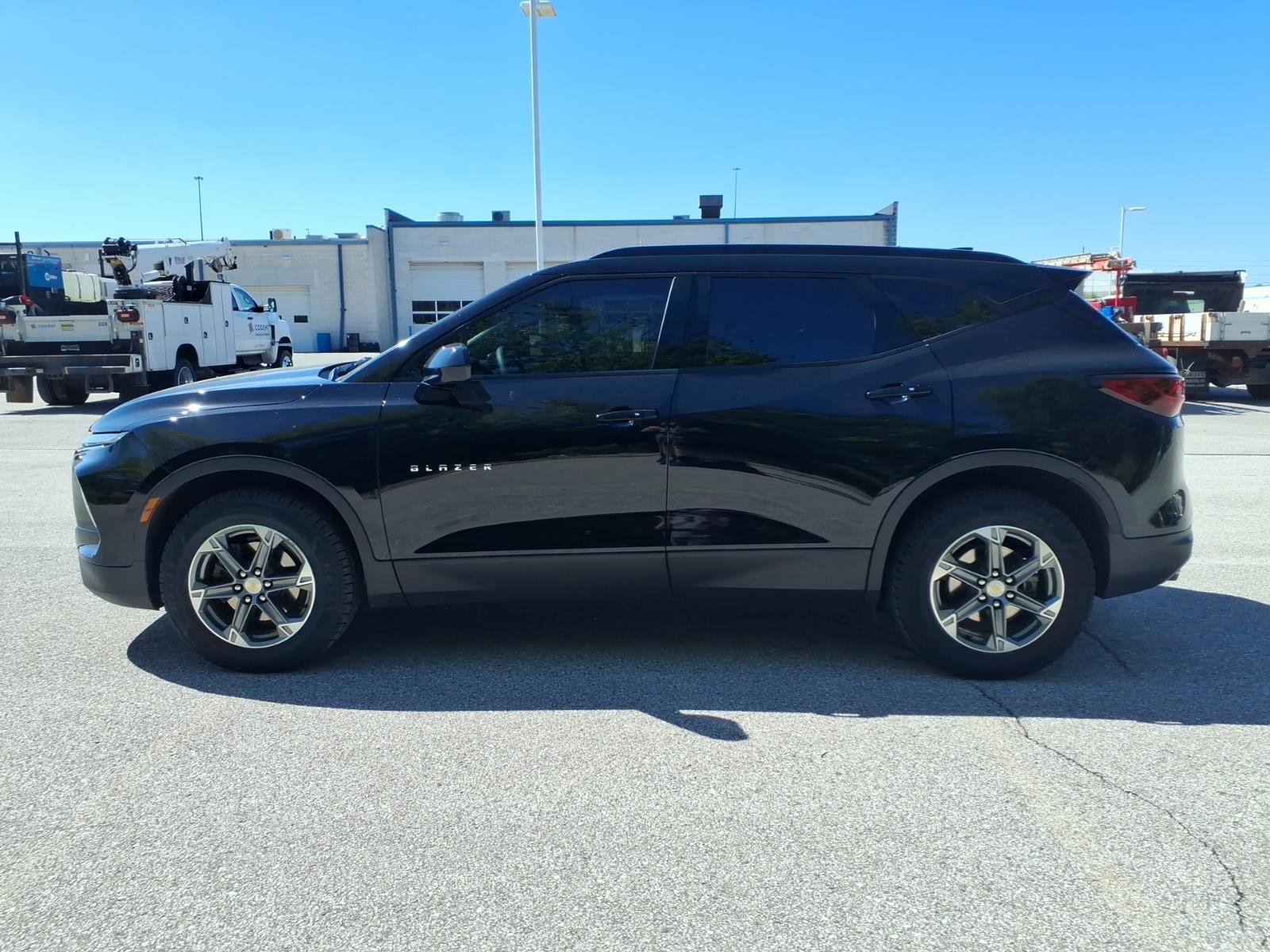 Used 2023 Chevrolet Blazer LT w/ Convenience Package AWD/4WD image 4
