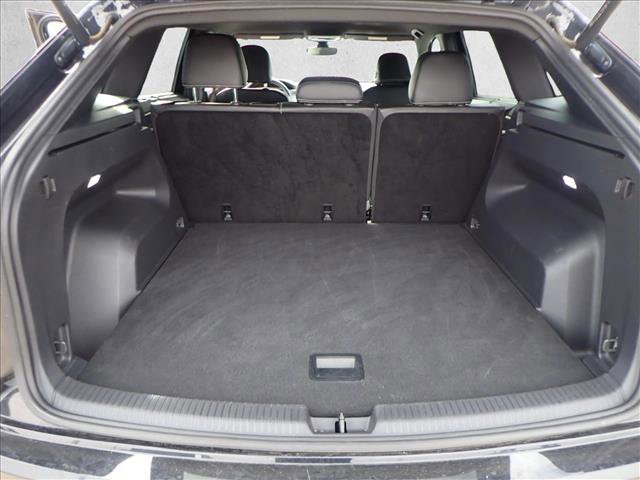 Used 2024 Volkswagen Atlas Cross Sport SE image 8