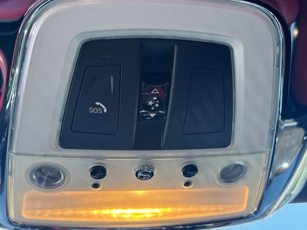 Used 2020 Rolls-Royce Wraith image 19