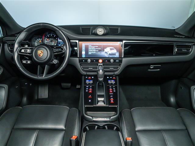 Used 2025 Porsche Macan Turbo AWD/4WD image 19