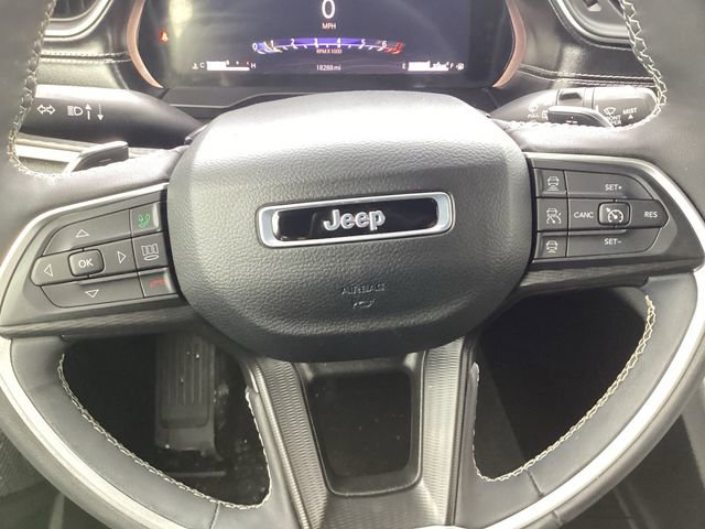 Certified 2024 Jeep Grand Cherokee Altitude image 12