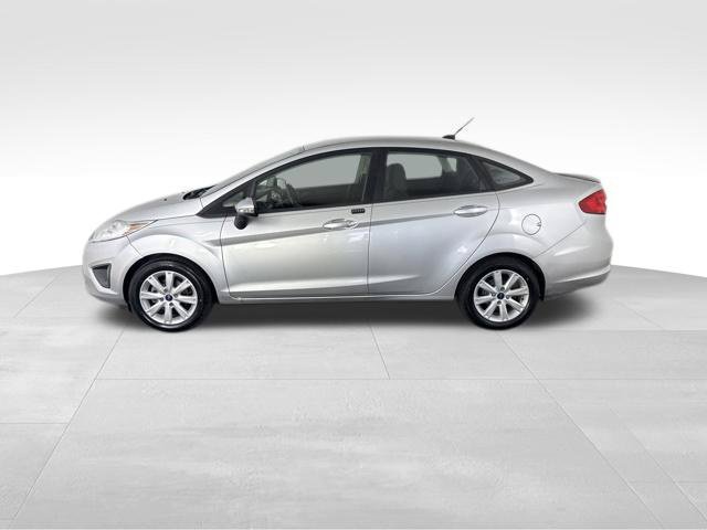 Used 2013 Ford Fiesta SE FWD image 9