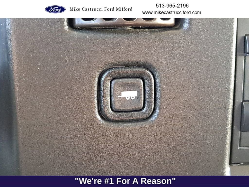 Used 2019 Chevrolet Express 2500 w/ Driver Convenience Package image 16