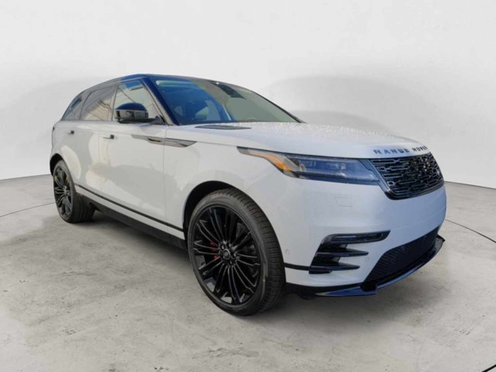 New 2025 Land Rover Range Rover Velar Dynamic SE image 7