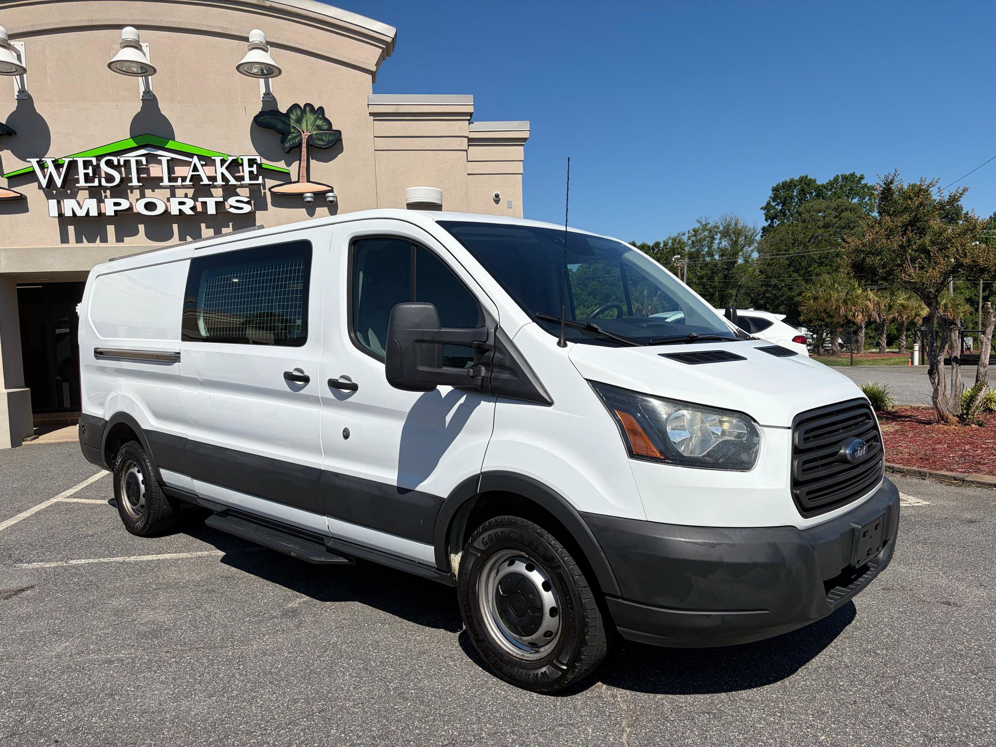 Used 2016 Ford Transit 150 148 Low Roof RWD image 3