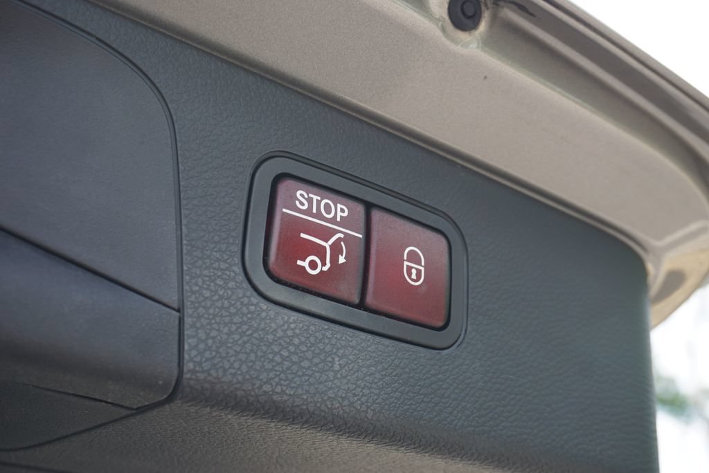 Certified 2020 Mercedes-Benz GLC 300 4MATIC image 63