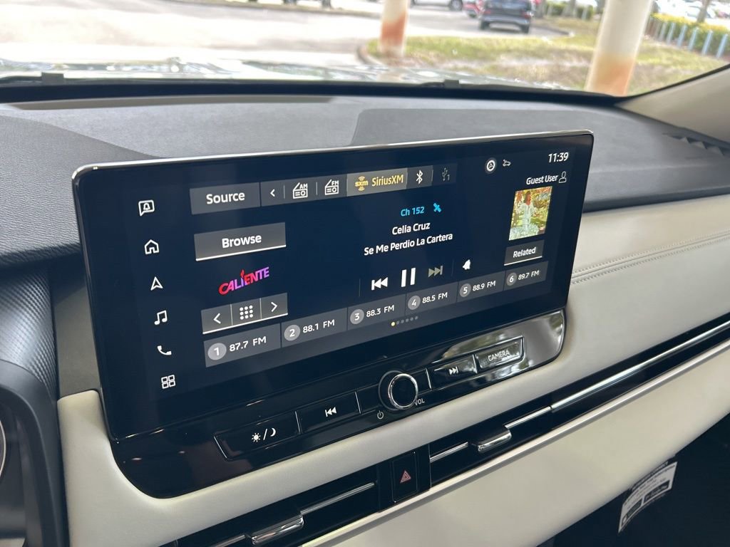 New 2026 Mitsubishi Outlander SE image 7