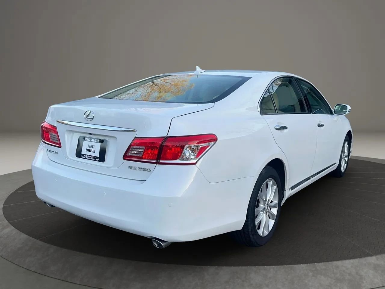 Used 2010 Lexus ES 350 image 6