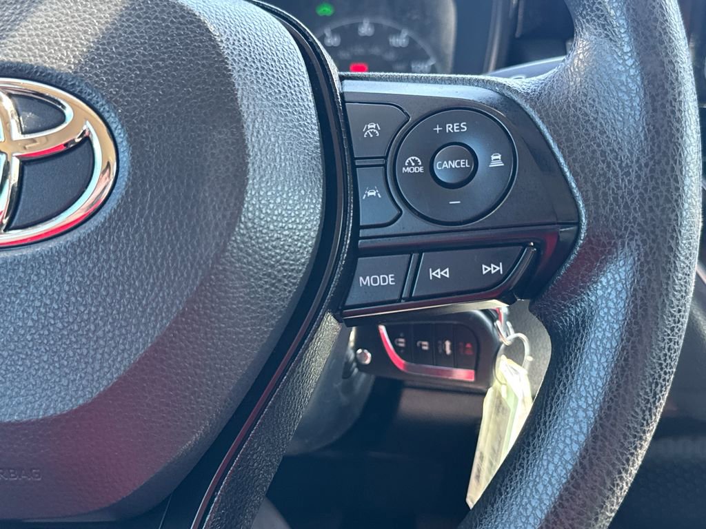 Used 2025 Toyota Corolla LE AWD/4WD image 20